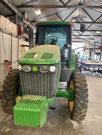 Image of John Deere 7920 equipment image 2