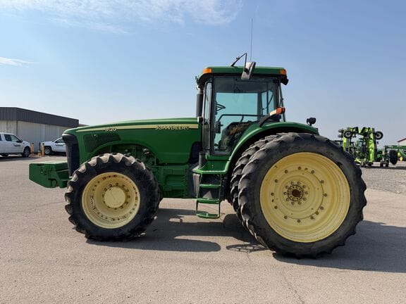 2004 John Deere 8120 Equipment Image0