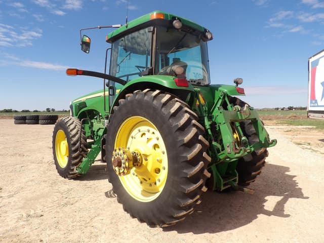 Image of John Deere 8120 equipment image 2