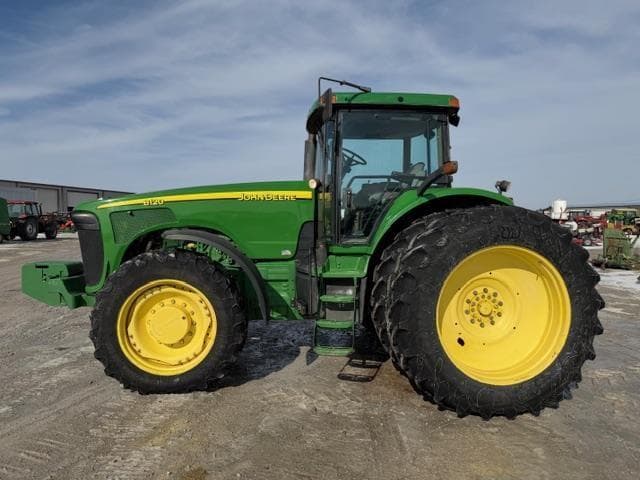 Image of John Deere 8120 equipment image 1