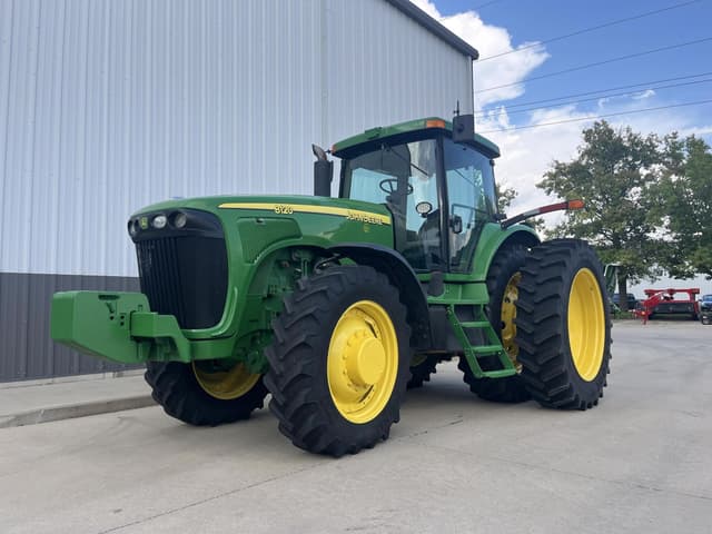 Image of John Deere 8120 equipment image 1