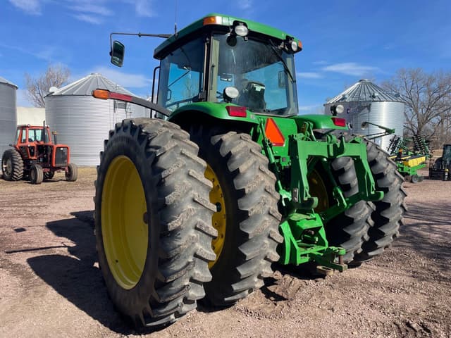 Image of John Deere 8120 equipment image 3