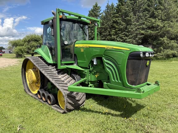 Image of John Deere 8120T equipment image 1