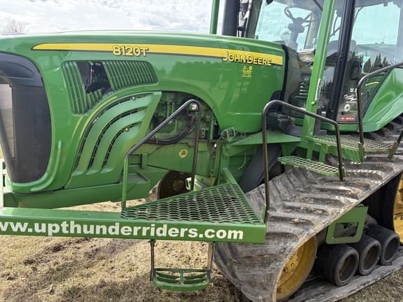 Image of John Deere 8120T equipment image 4