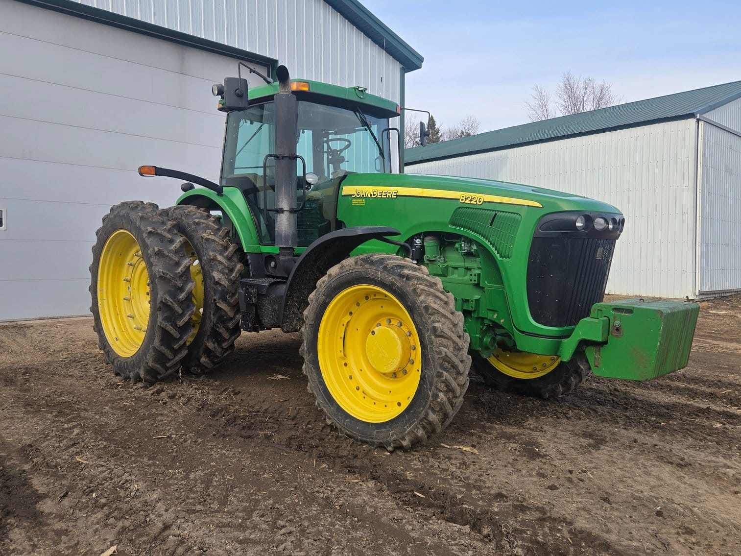 2004 John Deere 8220 Equipment Image0