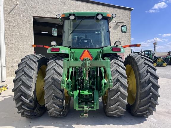 Image of John Deere 8220 equipment image 3