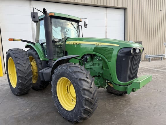 2004 John Deere 8220 Equipment Image0