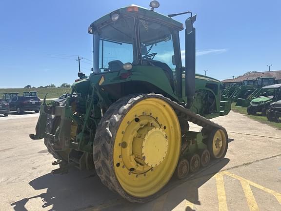 Image of John Deere 8220T equipment image 4