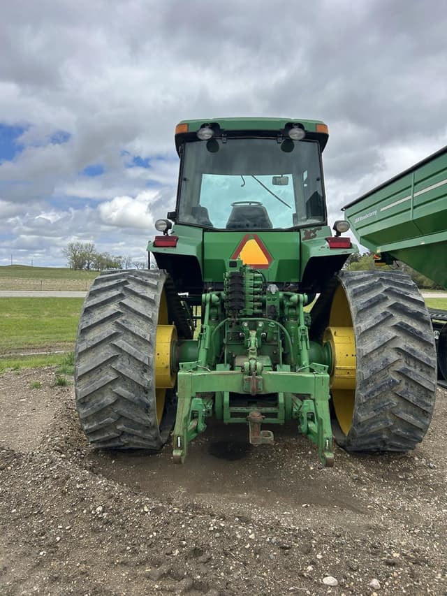 Image of John Deere 8220T equipment image 4