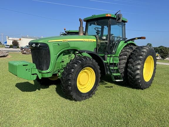 Image of John Deere 8320 equipment image 3