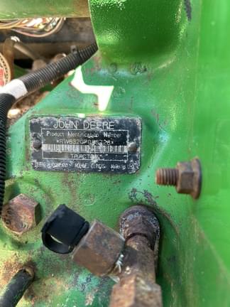 Image of John Deere 8320 equipment image 2