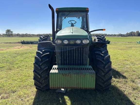 Image of John Deere 8320 equipment image 1