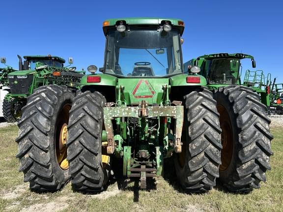 Image of John Deere 8320 equipment image 3