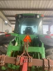 Image of John Deere 8320 equipment image 2