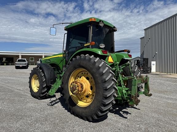 Image of John Deere 8320 equipment image 2