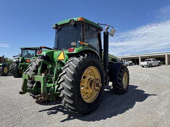 Image of John Deere 8320 equipment image 4