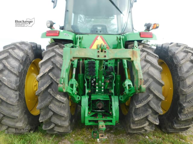 Image of John Deere 8320 equipment image 2