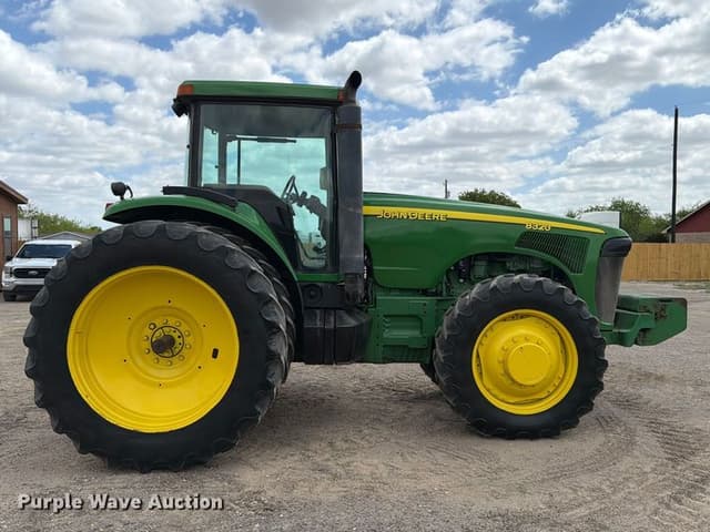 Image of John Deere 8320 equipment image 3