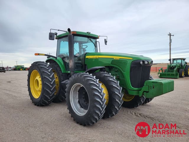 Image of John Deere 8320 equipment image 1