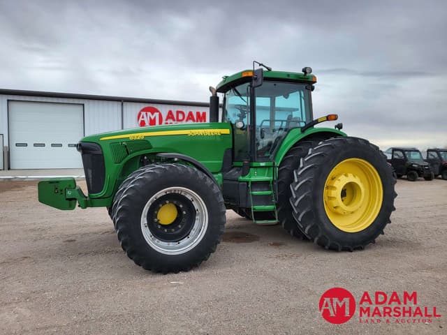 Image of John Deere 8320 equipment image 3