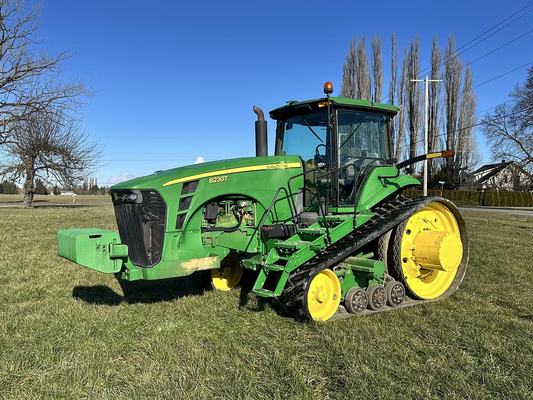 Image of John Deere 8320T Primary image