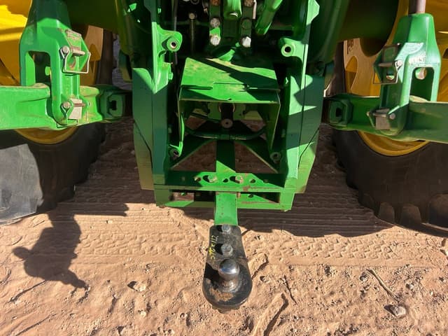 Image of John Deere 8420 equipment image 4