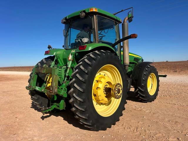 Image of John Deere 8420 equipment image 2
