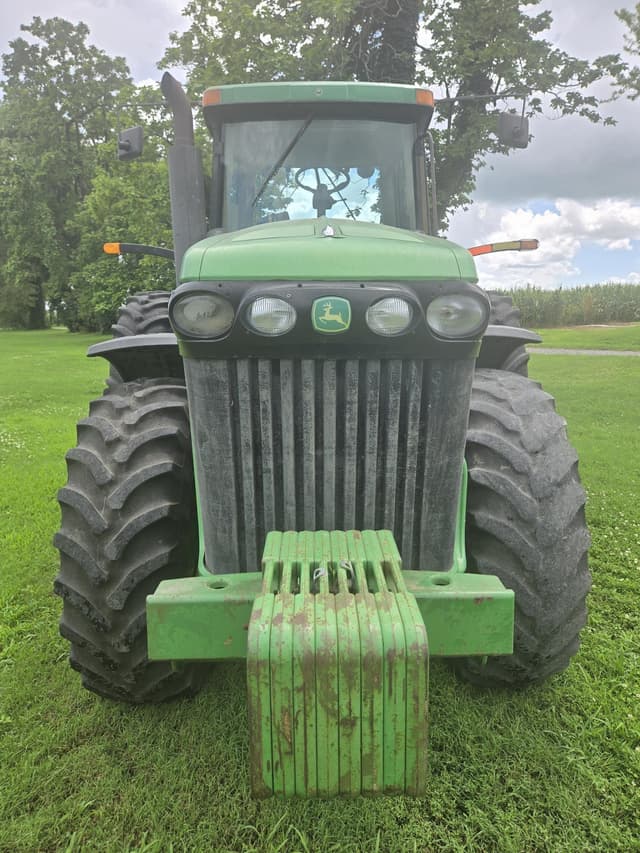 Image of John Deere 8420 equipment image 1