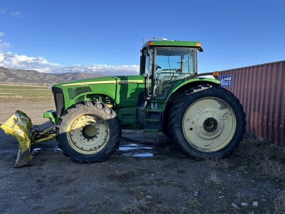 Image of John Deere 8420 equipment image 1