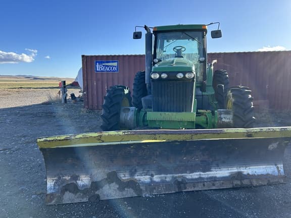 Image of John Deere 8420 equipment image 2