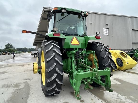 Image of John Deere 8420 equipment image 3