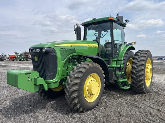 2004 John Deere 8420 Image