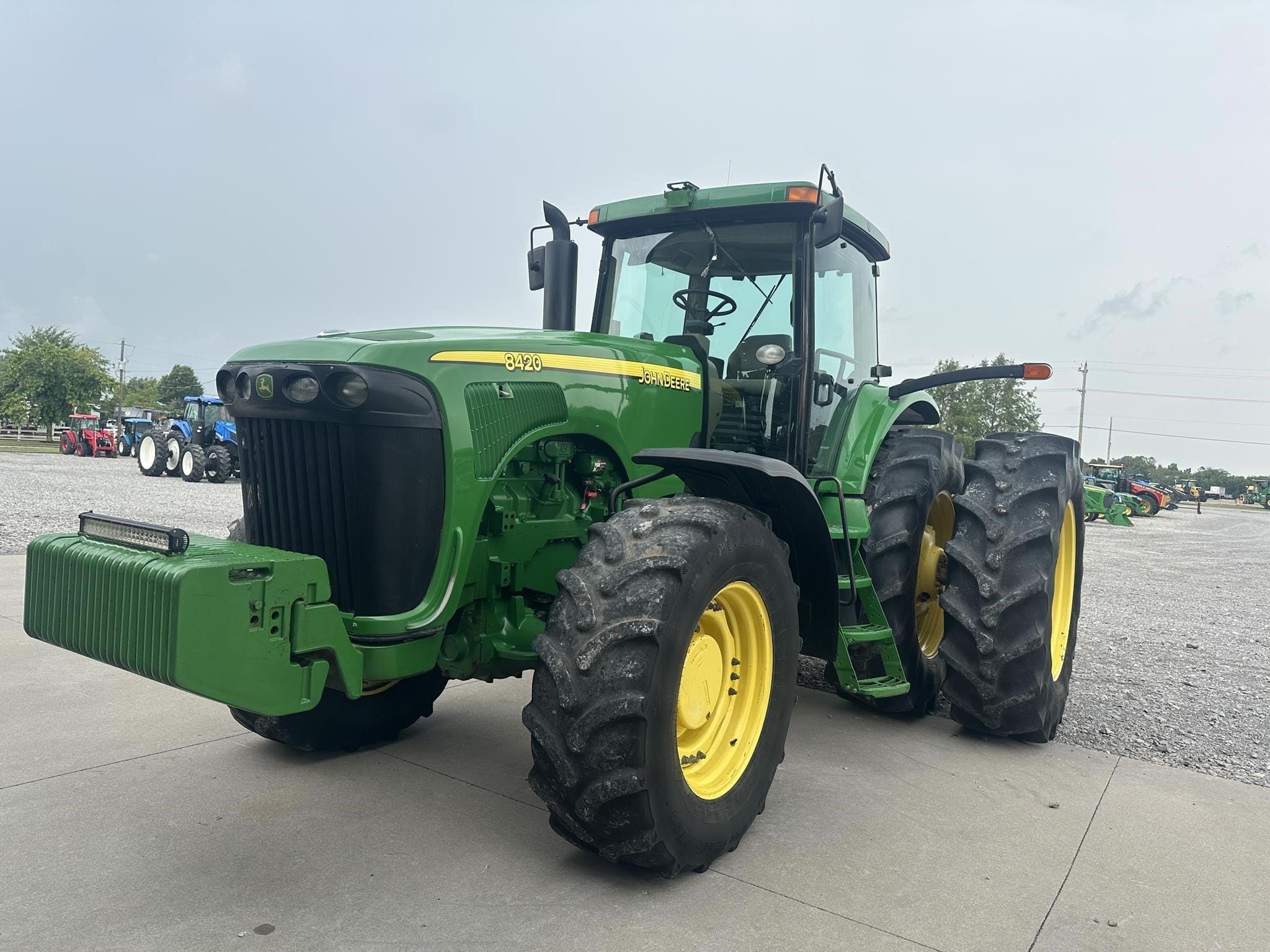 2004 John Deere 8420 Equipment Image0