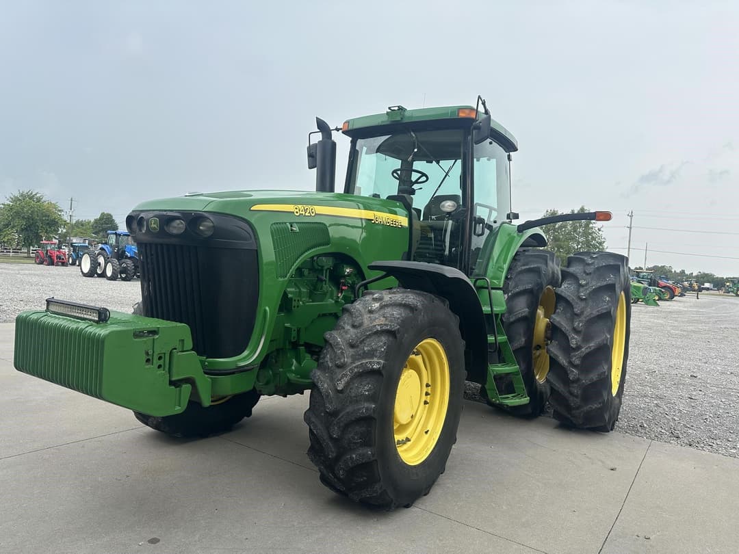 Image of John Deere 8420 Primary image