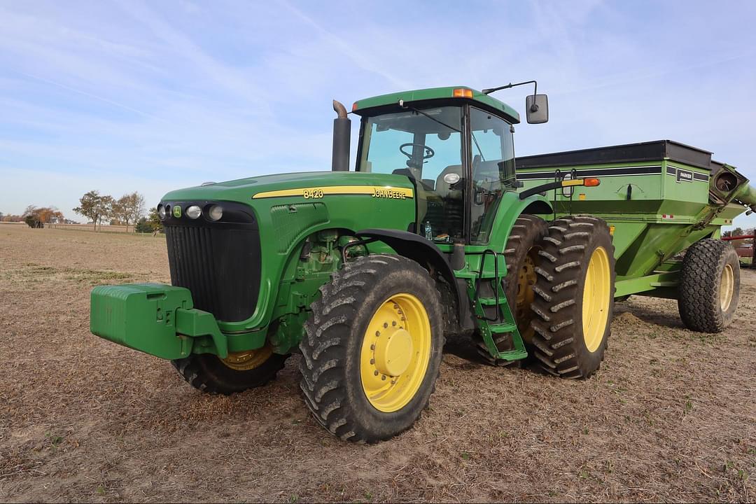 Image of John Deere 8420 Primary image