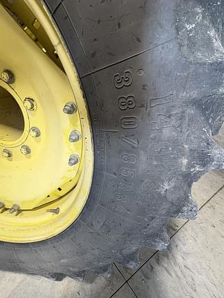 Image of John Deere 8420 equipment image 4