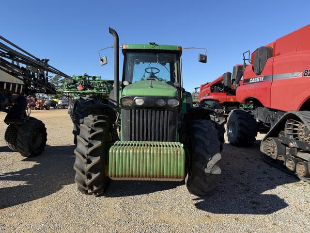 Image of John Deere 8420 equipment image 1