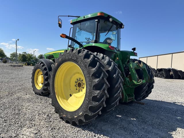 Image of John Deere 8420 equipment image 4