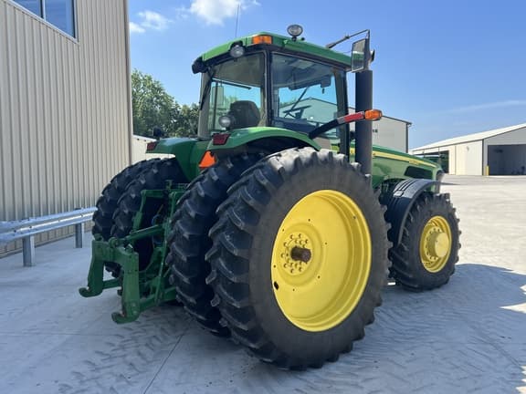 Image of John Deere 8420 equipment image 2