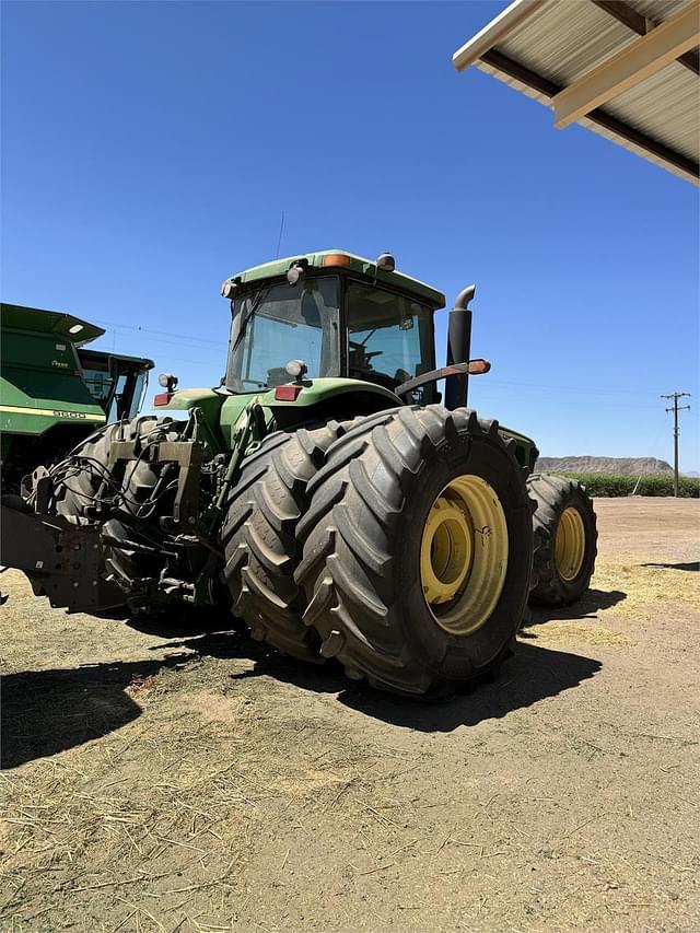 Image of John Deere 8420 equipment image 2