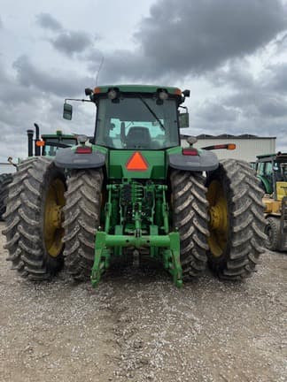 Image of John Deere 8420 equipment image 2