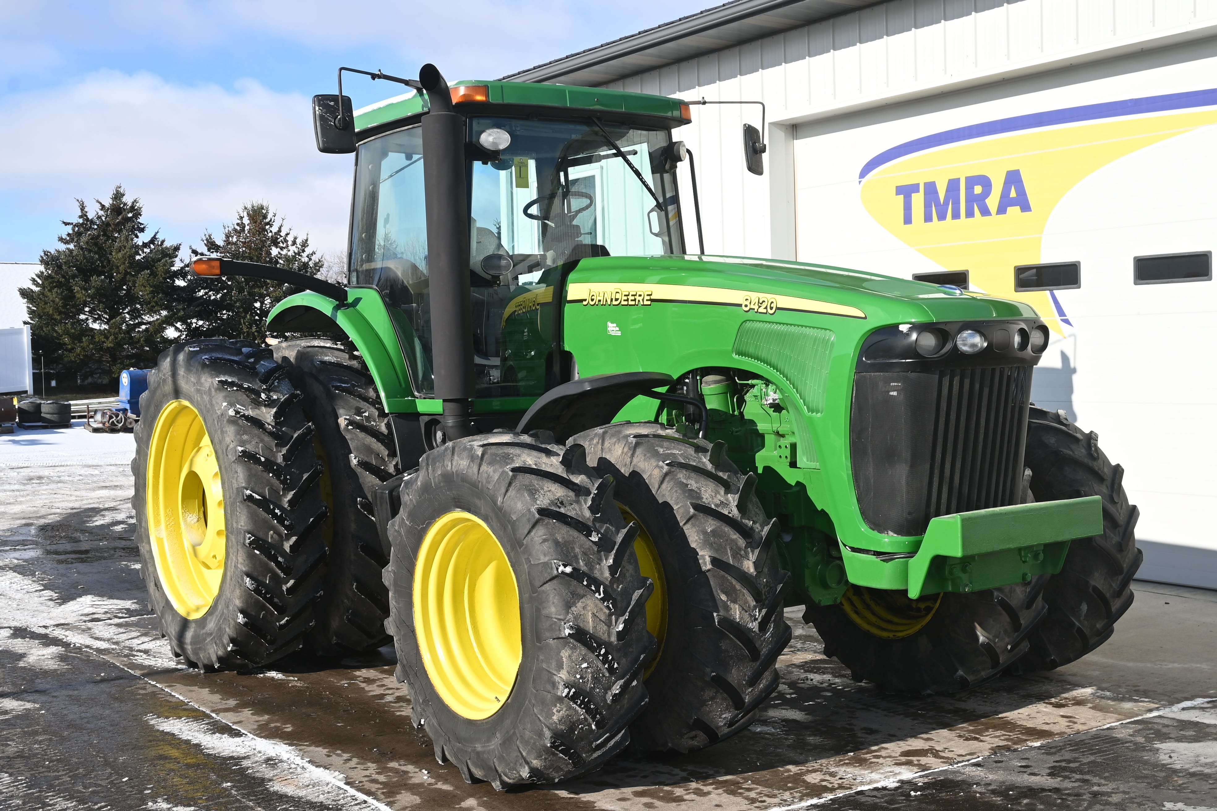 Main image John Deere 8420