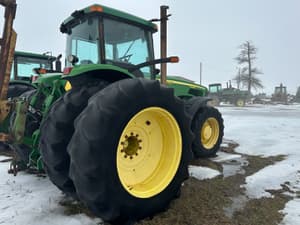 2004 John Deere 8420 Image