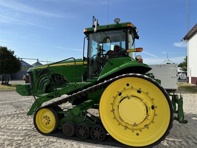Image of John Deere 8420T equipment image 3