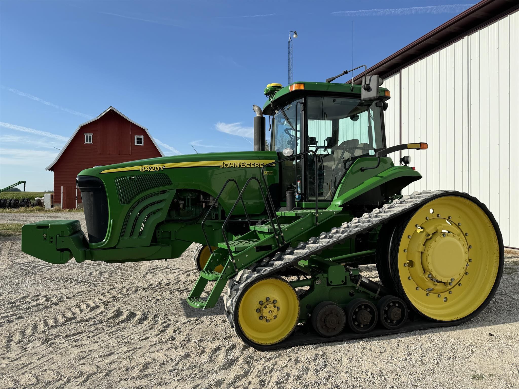 2004 John Deere 8420T Equipment Image0