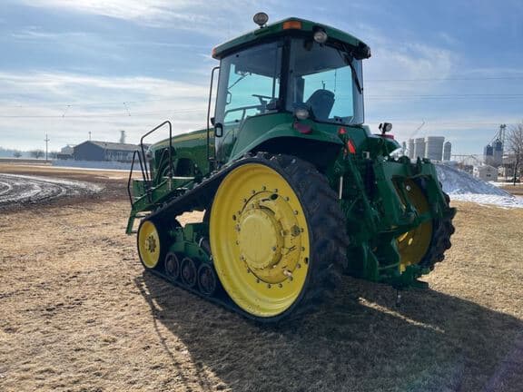 Image of John Deere 8420T equipment image 2