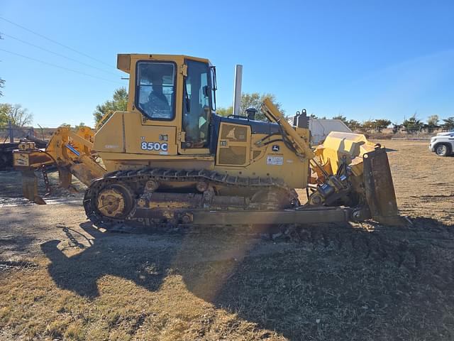 Image of John Deere 850C equipment image 4