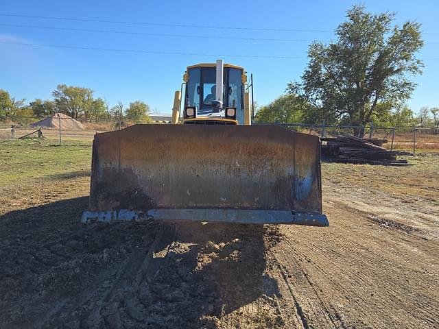 Image of John Deere 850C equipment image 2