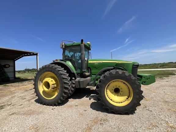 Image of John Deere 8520 equipment image 3