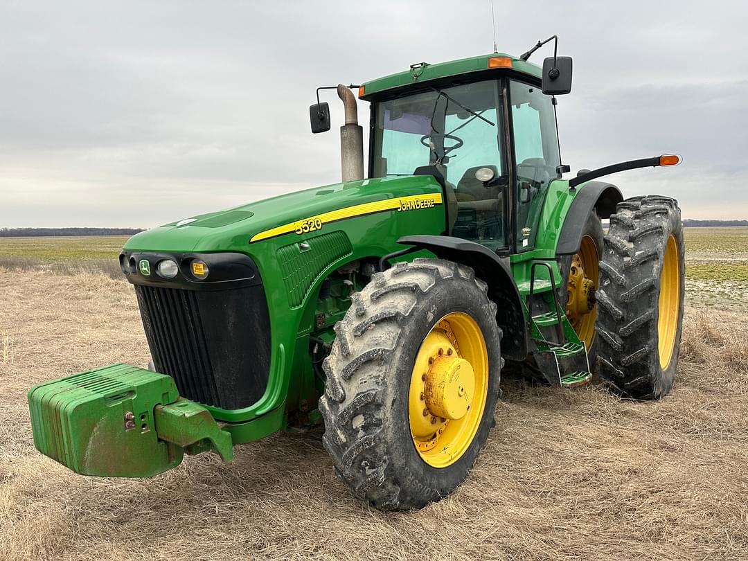 Image of John Deere 8520 Primary image